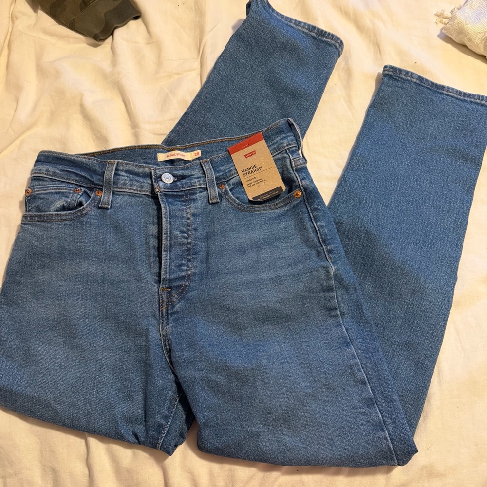 Levi's Women's wedgie straight jeans